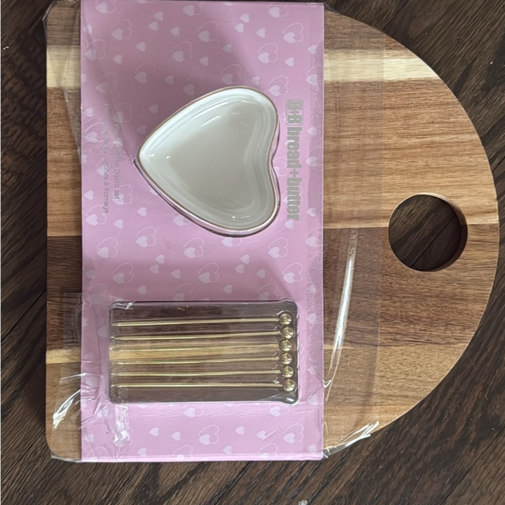 Cutting board cheese set new